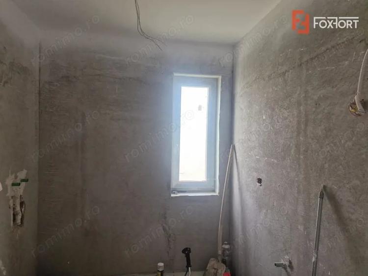 Casă cu 5 camere cu Teren 617 Mp în Moșnița Veche