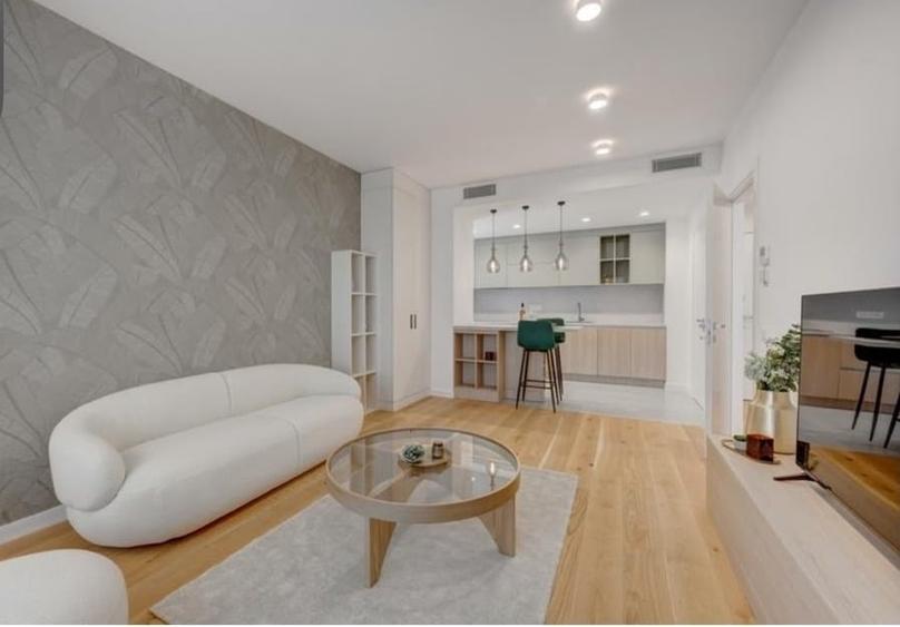 Apartament cu 2 camere decomandat în Pipera