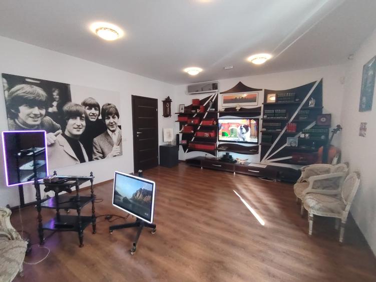 VILA 450 MP UTILI, MOBILATA BIROURI, CURTE 400 MP, 7 LOCURI PARCARE, - 7