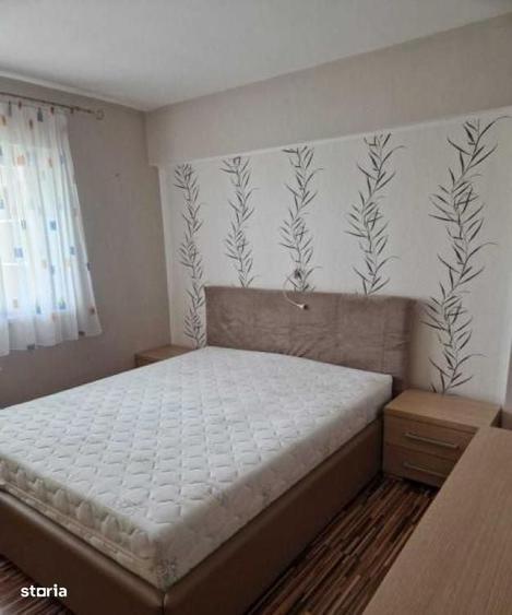 Apartament cu 3 camere decomandat în Virtuții