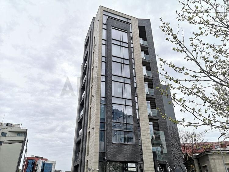 Zero comision, 125mp birou sau clinica, Piata Unirii, 7' metrou - 1