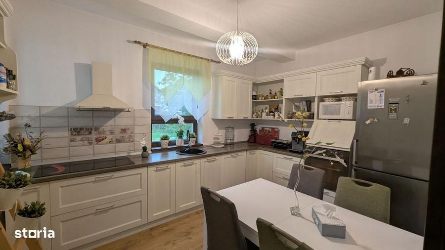 Vila cu 5 camere, 200 mp, teren 1500 mp zona Padure Dumbrava - 7