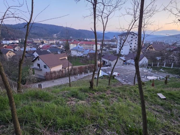 Casă de vânzare cu 1100 mp teren in proprietate- liniște și natură în orașul Gur - 12