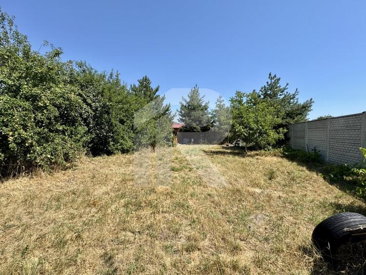 DOMNESTI , TEREN 698 MP, DESCHIDERE 17,19 MP, IMPREJMUIT CU GARD - 7