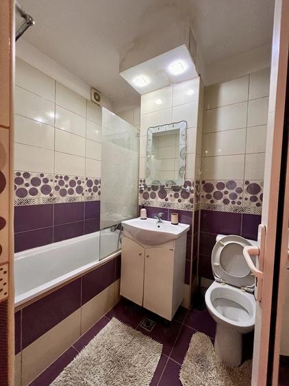 Garsonieră decomandată în Central