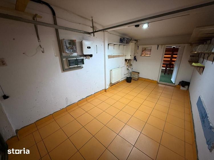 Casă cu 4 camere cu Teren 100 Mp în Florești