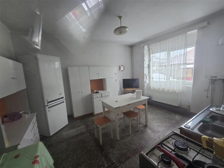 Casa cu etaj tip duplex Cartierul Florilor - 10