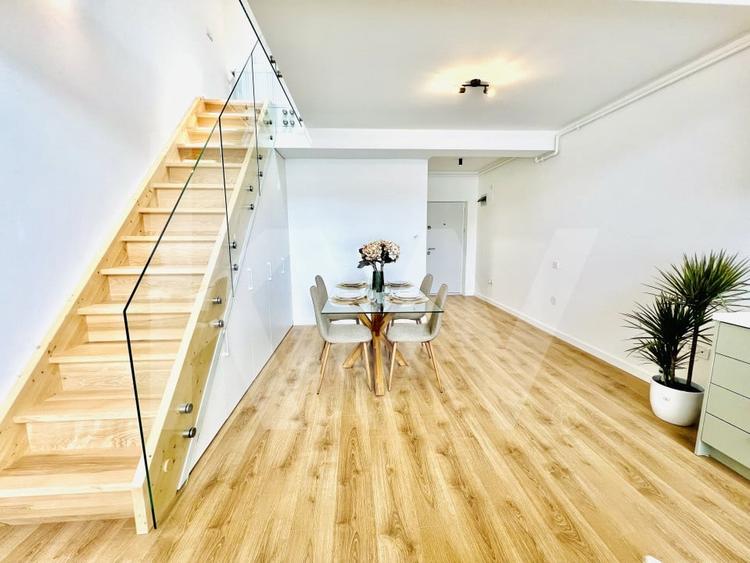 Apartament cu 2 camere semidecomandat în Cristian