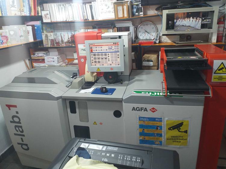 Vand spatiu comercial cu activitate foto - 1