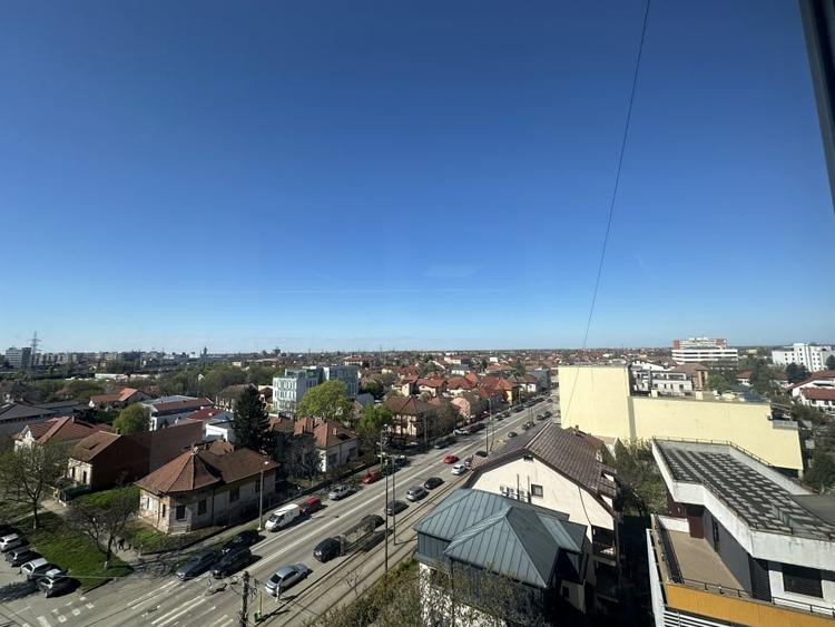 Decomandat  - Luminos - Etaj intermediar - Comision 0% - 9