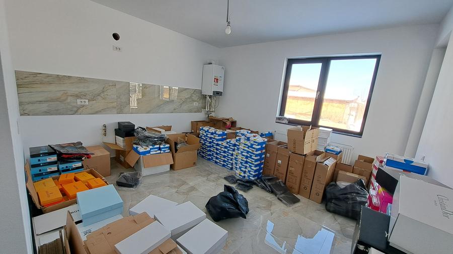 VILA SUPERBA CU 5 CAMERE  IN COMPLEX REZIDENTIAL CU CIRCUTI INCHIS - 18