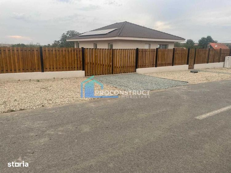 Casa pe parter de vanzare in Petrovaselo|667mp teren |95.000 euro - 2