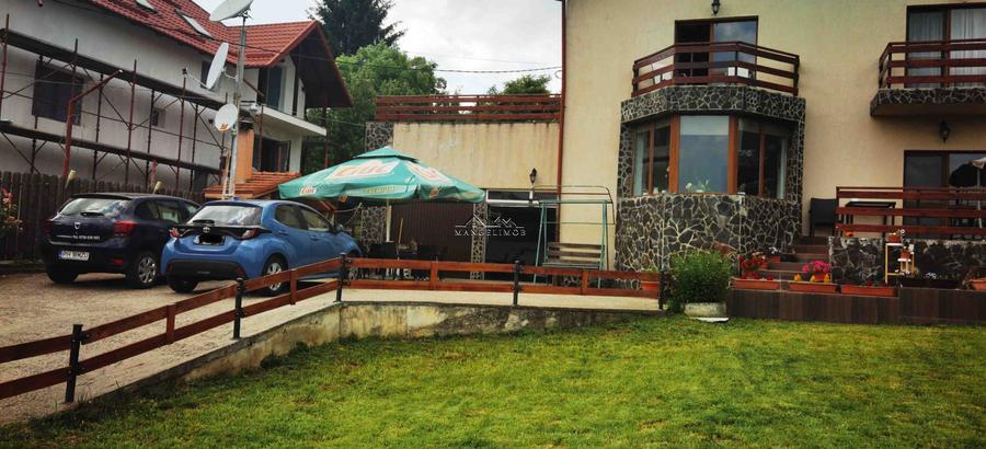 Manuel recomanda : Vila superba in Cornu de Jos 295mp , teren 1360mp - 42