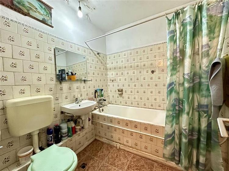 Apartament 3camere de vanzare - Apusului - etaj 3/8, aproape de metrou - 14