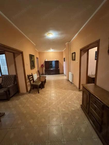 Casa cu teren de 526 mp in zona Lupeni - 17