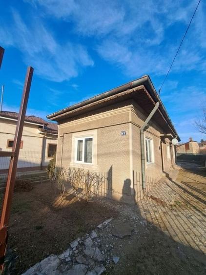 Central Targoviste , vanzare proprietate- casa si teren - 6