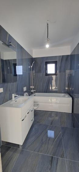 Hemeius-casa noua parter-82 mp - teren 270 mp - apa - curent - gaz - 9