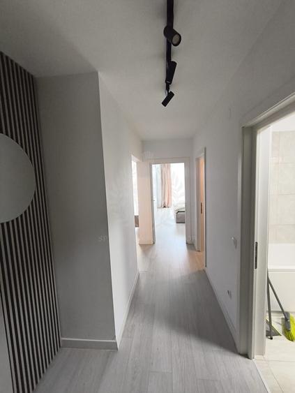 Apartament cu 2 camere decomandat, mobilat în B-dul București