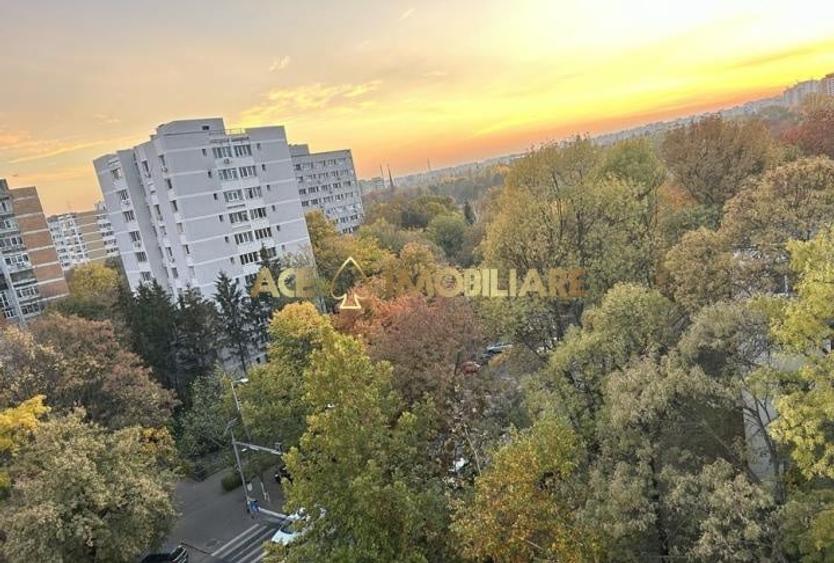 Garsonieră decomandată, mobilată în Titan