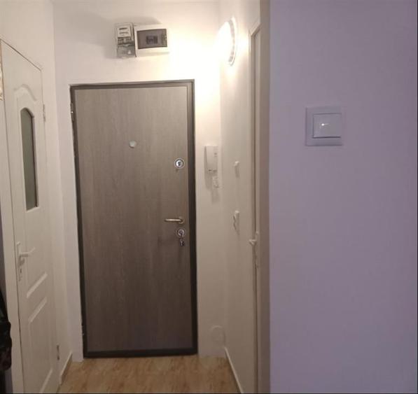 Vand garsoniera finisata,balcon,etaj interm, Marasti-Dambovitei,neg - 5