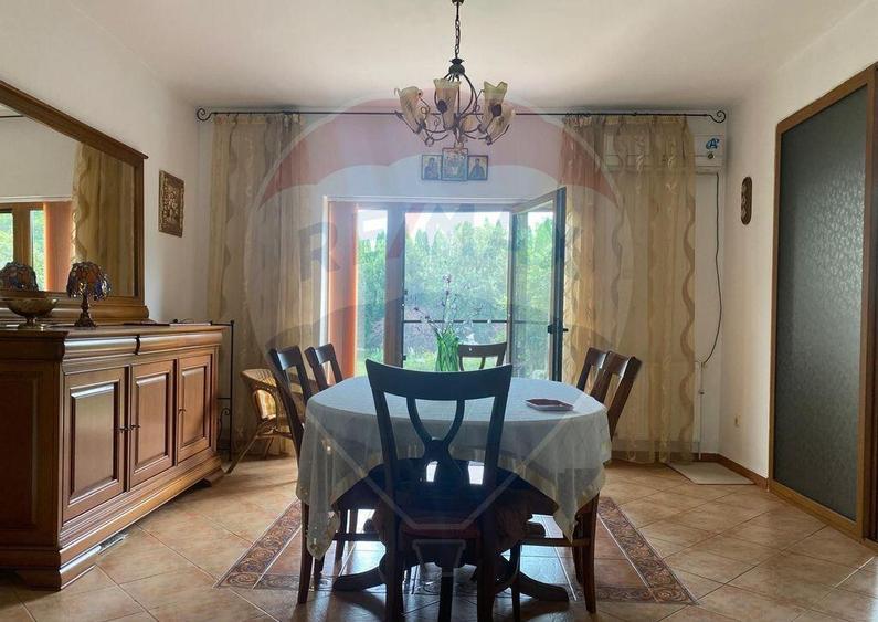 DE VANZARE Vila de vacanta in Pucioasa /Dambovita - 24