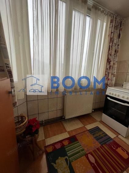 Apartament cu 3 camere decomandat în Traian