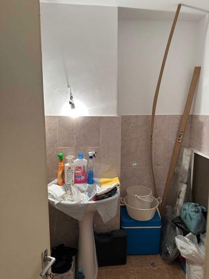 Apartament 4 Camere Decomandat Etaj 1 Resita - 4