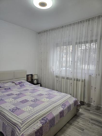 3 CAMERE - INEL I - 7