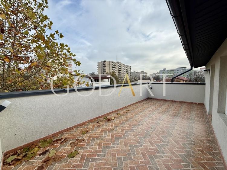 Oportunitate | Vila individuala | Curte | Tei - 24