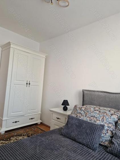 De inchiriat apartament 4 camere - 6