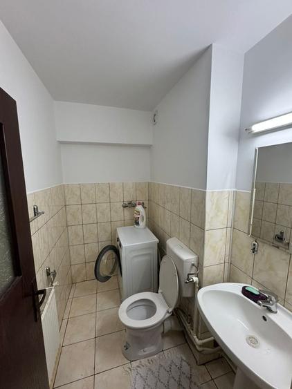 Apartament cu 4 camere decomandat în Obcini