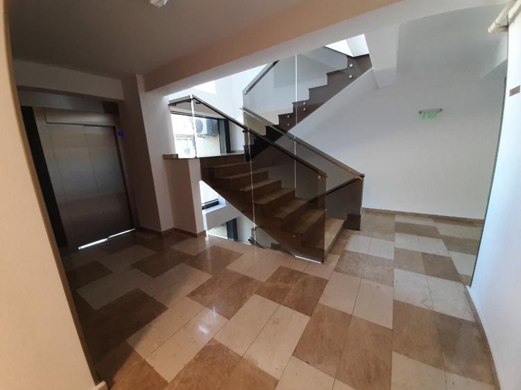 Apartament 2 camere bloc LUX cu piscina ponton vila Sophia 2 Mamaia Constanta - 11