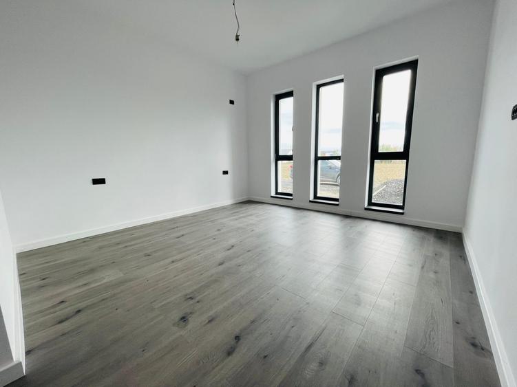 Domnesti casa de vanzare langa padure 3 dormitore +2 bai - 6