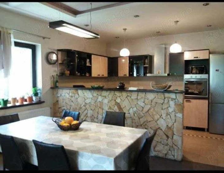 Vila de vanzare,mobilata,zona Ronat - 1