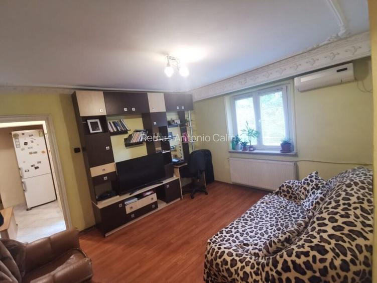 Berceni Piata Resita apartament 2 camere