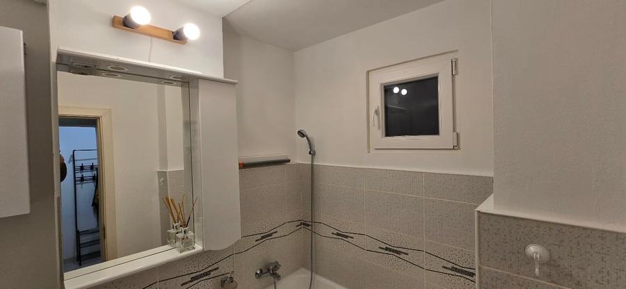 Garsoniera inchiriat pe bld. Timisoara 27 langa AFI Mall - 9