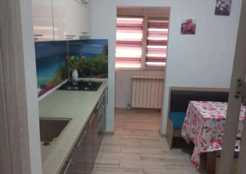 Km 5, decomandat, 2 camere, etaj 3, mobilat, gaze, vanzari Constanta, - 7