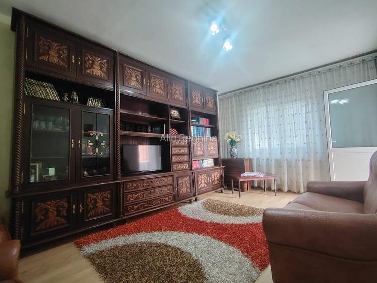 Apartament 3 camere, centrala proprie - zona Enachita Vacarescu Apartament 3 camere, centrala proprie - zona Enachita Vacarescu