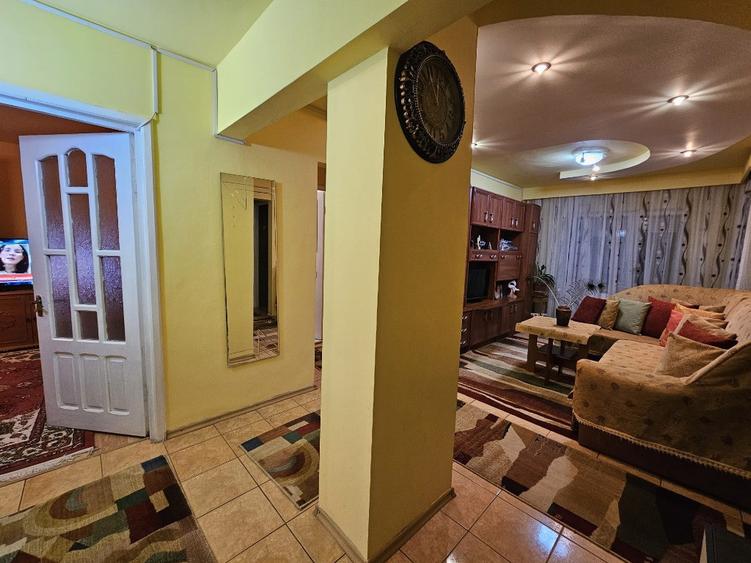 Apartament 4 camere,2 bai,2 balcoane,etaj 2 - 1