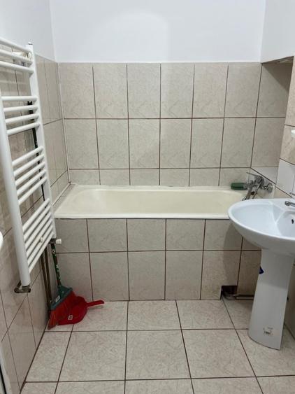 vand garsoniera cu o camera  - 2