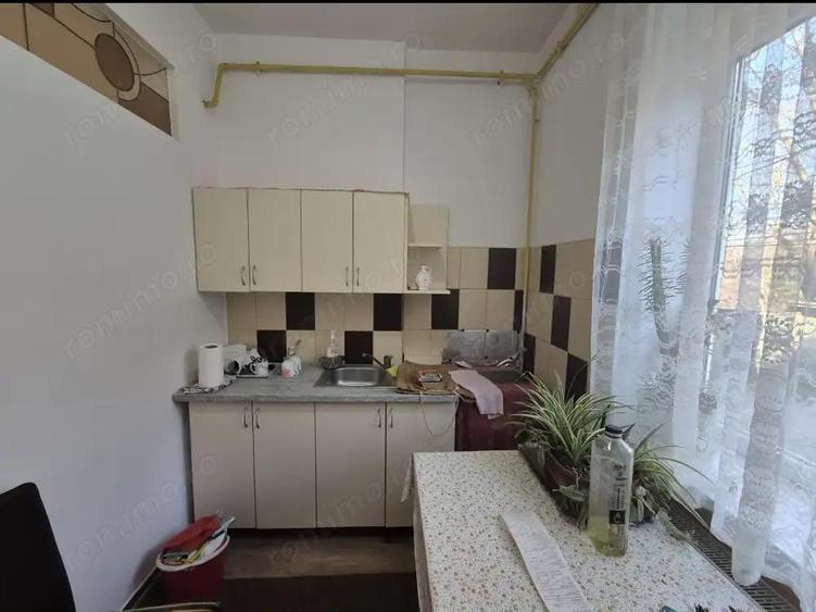 Vand apartament strada Golului - 6