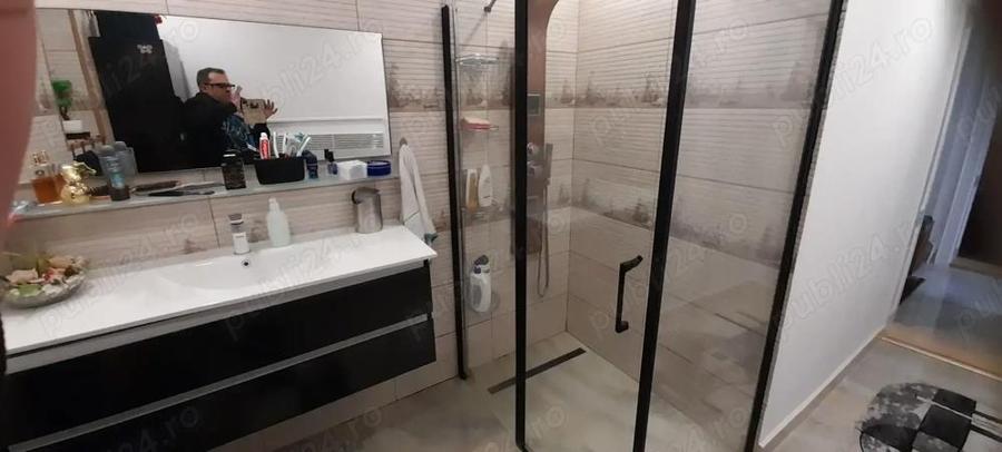 Vind casa cu etaj in centru Resita - 3