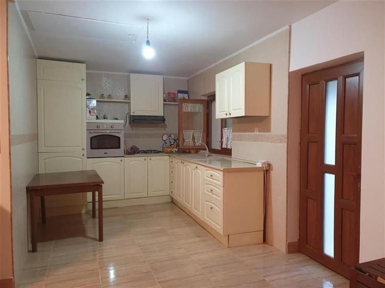 Casa din caramida, Rachitosu - 5