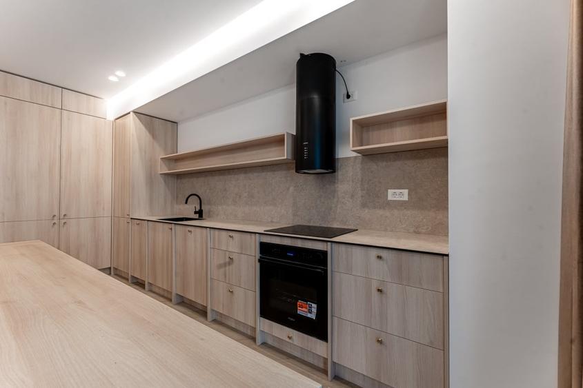 Apartament cu 3 camere decomandat, mobilat în Voluntari
