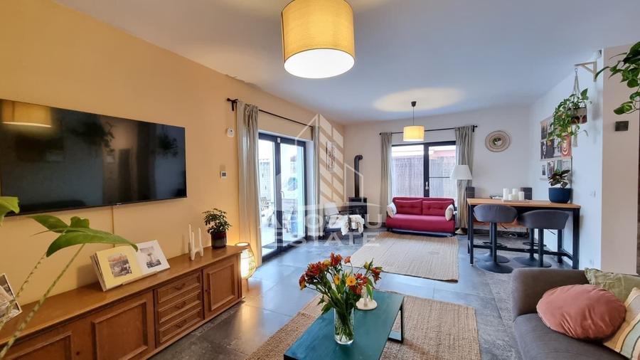 Duplex P+1 cu 4 camere, panouri solare, Dumbravita - 1