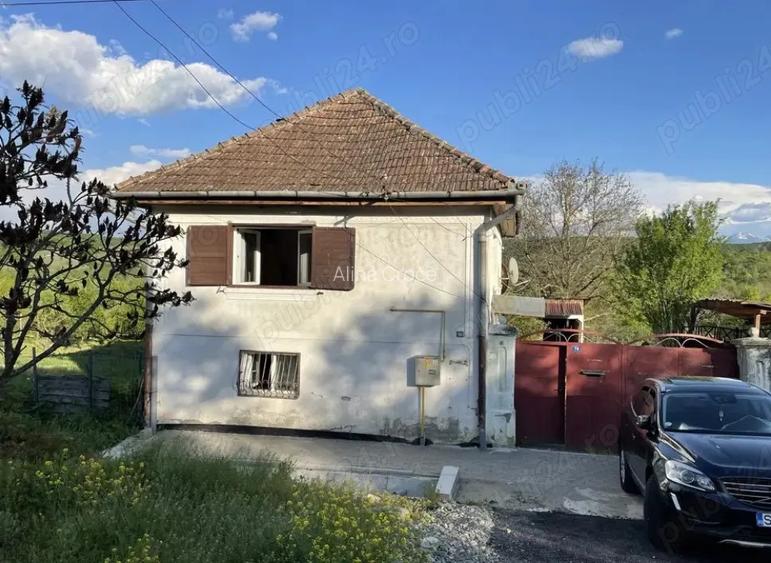 Vand casa Nucet Rosia Vand casa Nucet Rosia