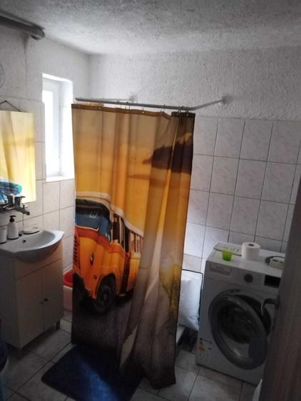 Casă cu 3 camere în Central