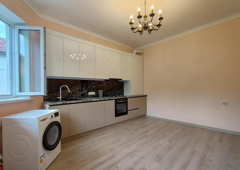 Oferim un apartament spre inchiriere cu 3 camere in zona Frunzisului - 5