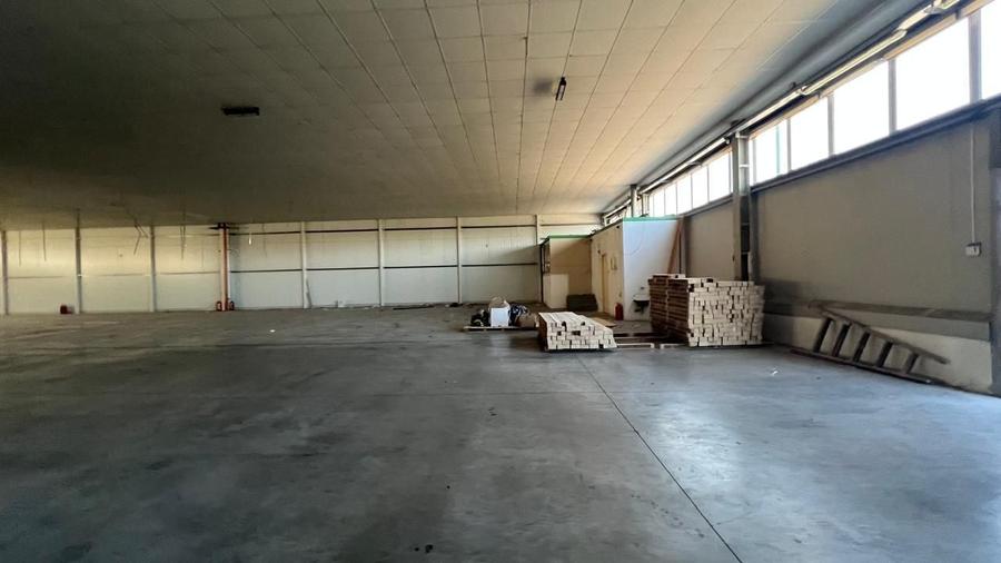 Hala 1400 pentru depozitare sau productie - 8