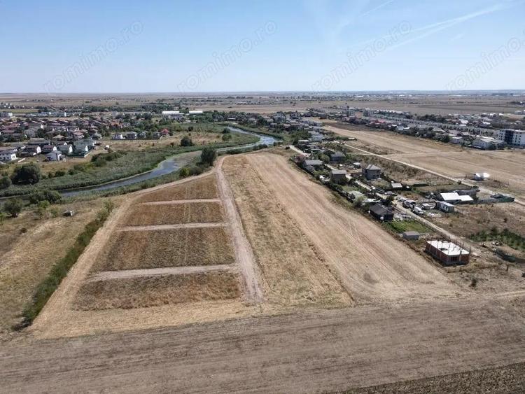 Teren Intravilan In Rate Com Berceni | superb, langa lac | #MG15 - 3